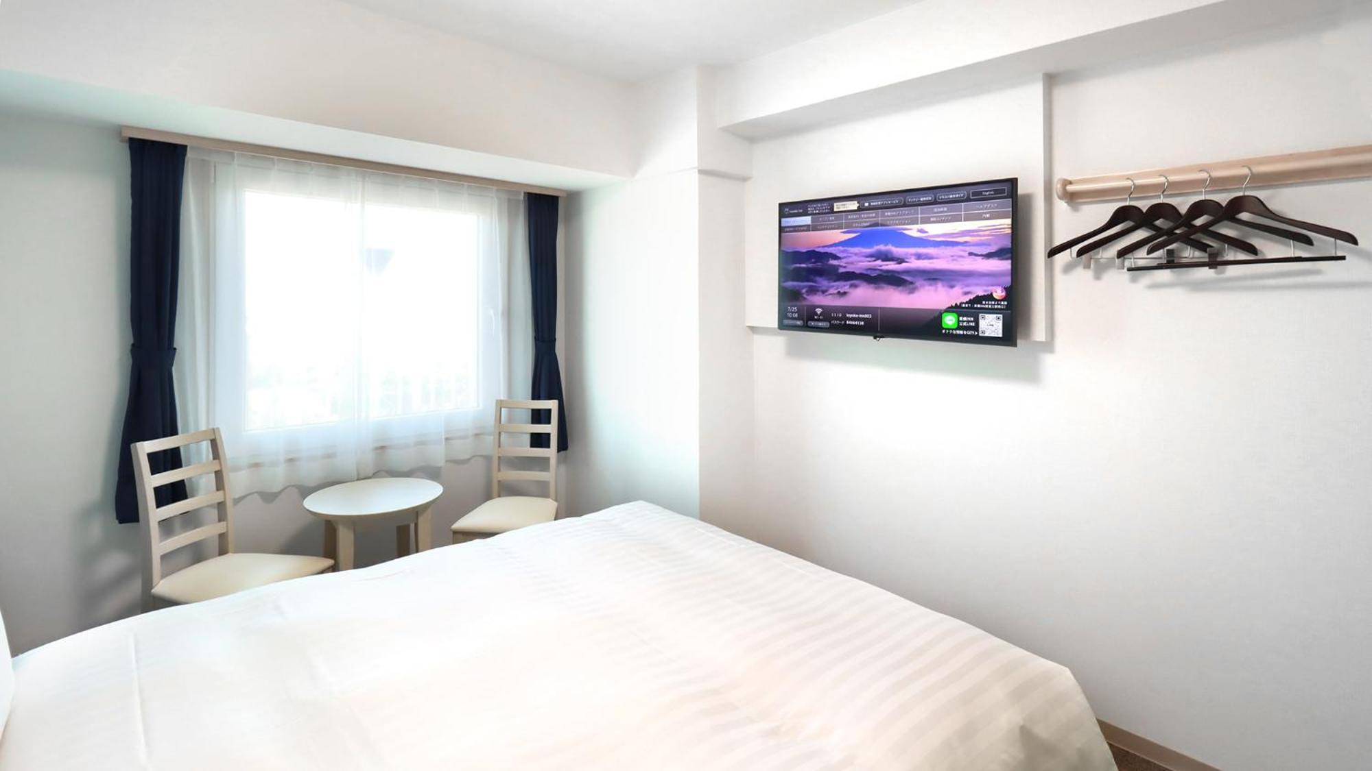 Toyoko Inn Chigasaki Shiyakusho Стая снимка
