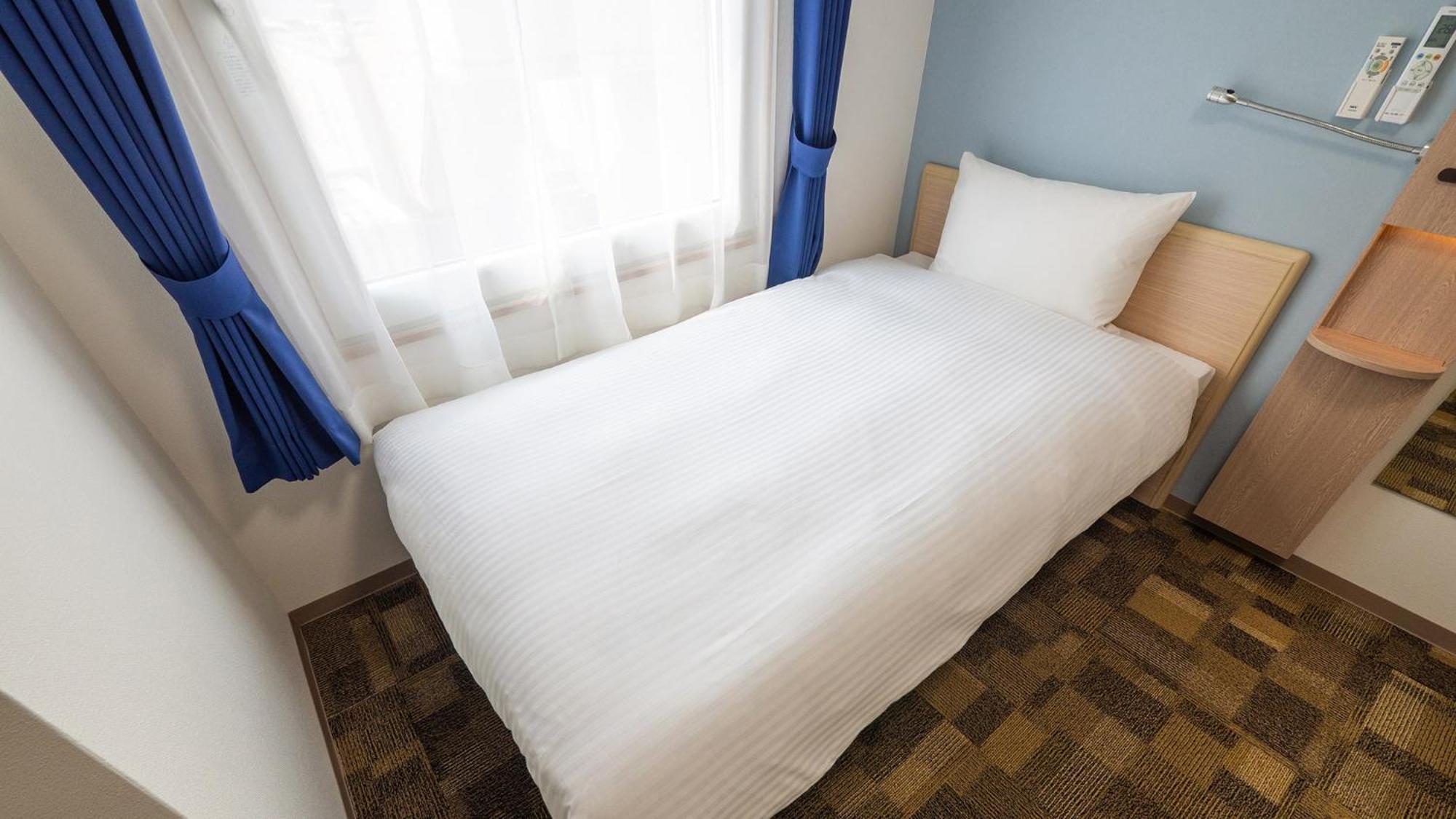 Toyoko Inn Chigasaki Shiyakusho Стая снимка